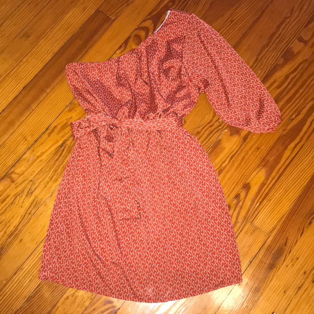 Super cute One Shoulder mini dress.